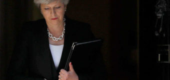 40 британських депутатів готові відправити Мей у відставку, – ЗМІ