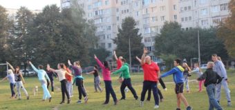 «Ранкова гімнастика для всіх» продовжується по мікрорайонах Луцька