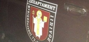 Луцькі муніципали рятували п’яного чоловіка, який не тримався на ногах