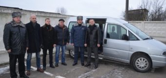 Волинські рятувальники отримали легковий автомобіль. ФОТО