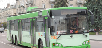 У Луцьку діти переселенців зможуть їздити безкоштовно у тролейбусах