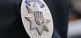 У Луцьку автомобіль в’їхав у електроопору