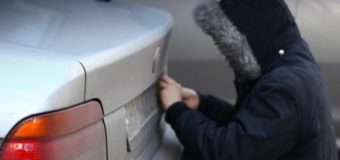 Волинські поліцейські затримали автовикрадача “на гарячому”