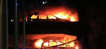 У Новорічну ніч у Ліверпулі згоріло до 1600 авто