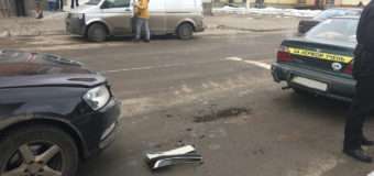 У Нововолинську на світлофорі в учбове авто врізався легковик