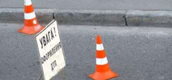 У Луцьку сміттєвоз наїхав на пішохода. Чоловік – в лікарні