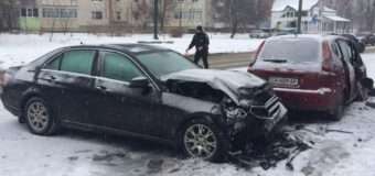 У Луцьку п’яний водій на Chevrolet вчинив ДТП