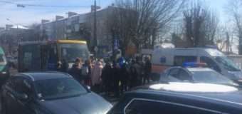 У Луцьку поблизу школи маршрутка збила дитину, яка переходила дорогу