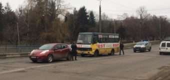 У Луцьку маршрутка в’їхала в електрокар