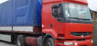 На Волині невідомі з припаркованої на узбіччі фури викрали акумулятори, навігацію, рацію та злили 130 літрів палива