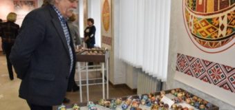 Понад 700 унікальних авторських писанок представлено на виставці у Луцьку