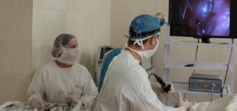 У ковельській лікарні хворому видалили аденоїди за швейцарською технологією