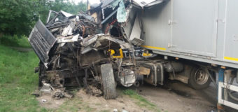 У Ківерцях зіткнулися дві вантажівки, водіїв госпіталізували. ФОТО