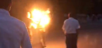Повідомили про стан чоловіка, який підпалив себе у центрі Луцька