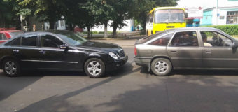 У Луцьку зіткнулись дві автівки