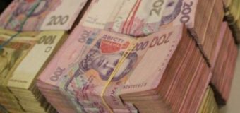 Волинянин під загрозою кримінальної відповідальності сплатив понад 900 тисяч гривень податку за ввезені товари