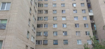 З вікна багатоповерхівки у Луцьку випав чоловік