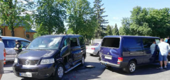 У Луцьку зіткнулися два мікроавтобуси