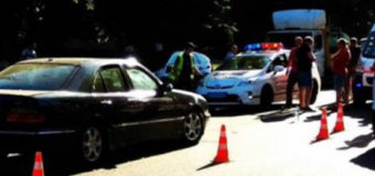 У Луцьку на пішохідному переході Mercedes збив двох дівчат