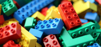 Волинь отримала комплекти конструкторів «LEGO» для першокласників