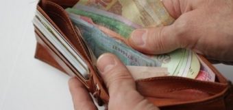У Луцьку вимагають заборонити збір готівкових коштів у школах і садочках