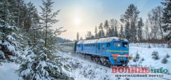 Свята наближаються: укрзалізниця призначає додаткові потяги