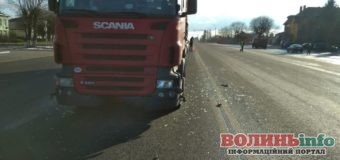 ДТП у Княгининку: зіткнулися вантажівка та легковик