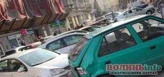 Українець протаранив 8 автівок у Польщі