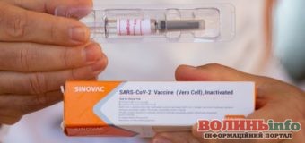 В Україні затвердили реєстрацію китайської COVID-вакцини Sinovac