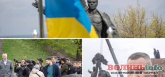ФОТО: як у Києві зносять пам’ятник “дружбі двох народів”