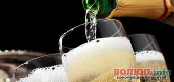 Головне не перебрати: скільки шампанського можна випити без шкоди для організму