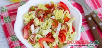 Салат з пекінською капустою та горошком: Смачні страви до посту