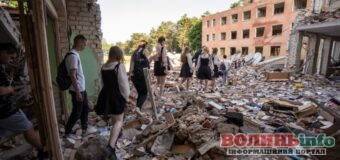 За рік війни росія зруйнувала 440 закладів освіти та пошкодила ще майже три тисячі