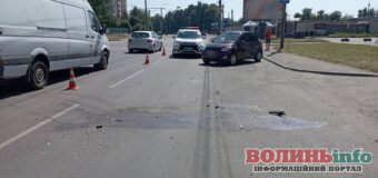 Троє неповнолітніх постраждало у ДТП на Конякіна у Луцьку: винуватець зник з місця аварії