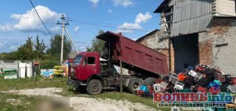 Водій КАМАЗу та випадковий перехожий загинули від ураження струмом: відомі деталі трагедії у Любомлі