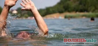 Тіло чоловіка дістали зі штучної водойми в Луцькому районі