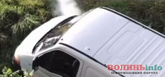 ДТП у Луцьку: бус опинився в Сапалаївці
