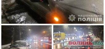 ДТП на Набережній в Луцьку: легковий автомобіль збив пішохода