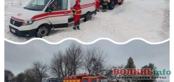 Волинські рятувальники зі снігового полону визволяли швидку та рейсовий автобус з пасажирами