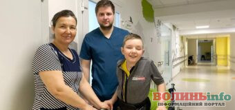 Заново навчався їсти та робити перші кроки: 12-річний Миколка з Волині знову ходить після жахливої ДТП!