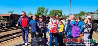 На Волинь прибули 17 дитячих будинків сімейного типу евакуйованих з Харківщини