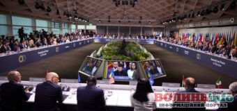 Робота над декларацією саміту миру завершена, повідомив Кулеба