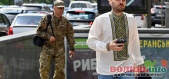 Нововведення з 1 травня: кого торкнуться зміни у підготовці військових, на дорогах, АЗС та в освіті