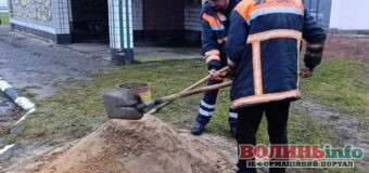 Погіршення погоди на Волині: дорожні служби готують піщано-соляні суміші