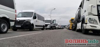 На пункті пропуску «Ягодин» на Волині фіксують великі черги