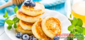 Ніжні та повітряні сирники без борошна: простий секрет ідеальної страви