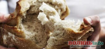 Як використати черствий хліб: три прості рецепти для економної кухні