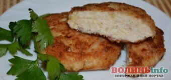 Соковиті курячі котлети з манкою та цибулею: простий і дуже вдалий рецепт