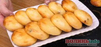 Пухкі сирники з в’яленою вишнею, запечені в духовці: смачний і легкий сніданок