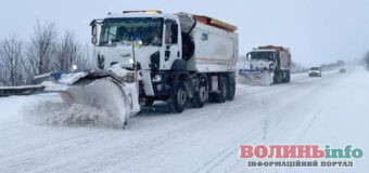 На автошляхах Волині запровадили обмеження для вантажівок через негоду